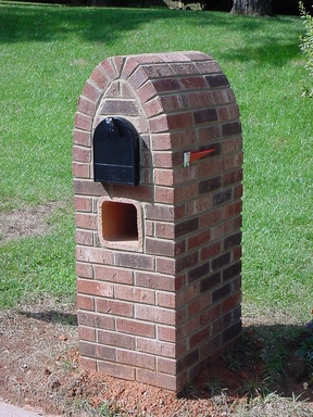 Click to enlarge image 03082012-mailbox-after-1E.jpg